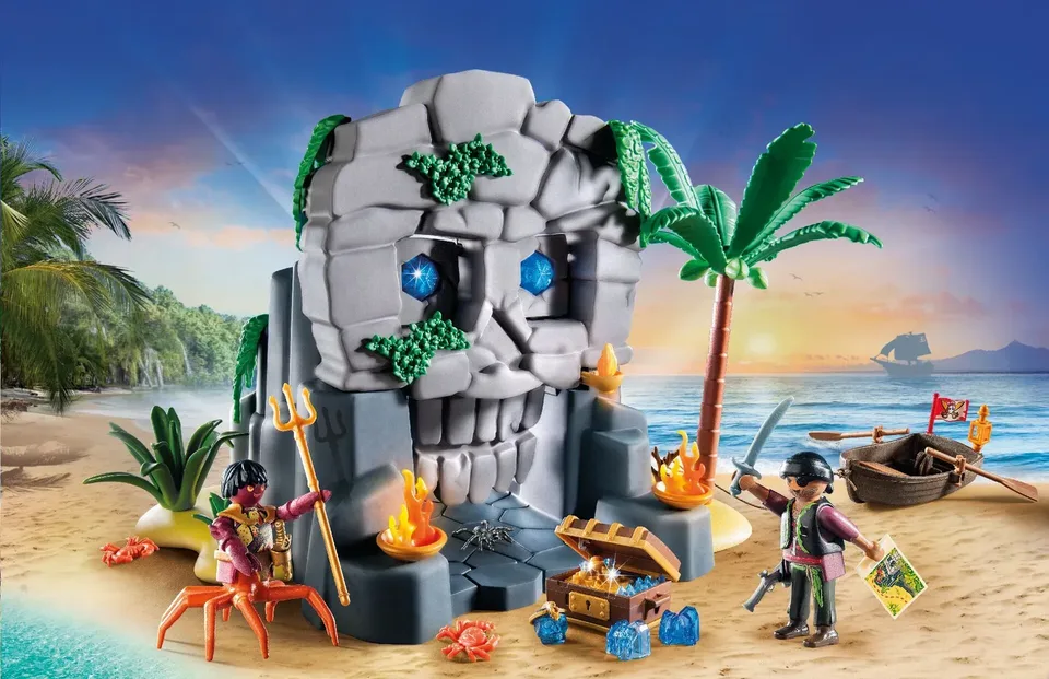Carved stone skull archway guarding pirate treasure