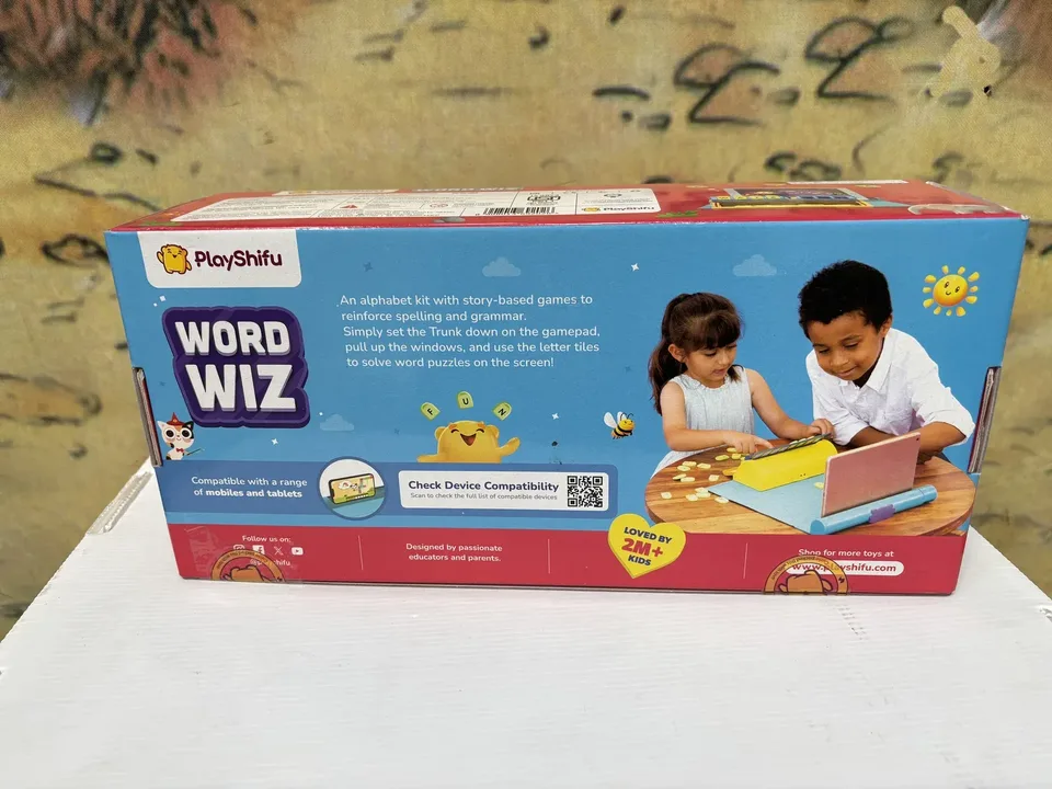 Pre-loved PlayShifu Word Wiz Plugo Letters Spelling and Grammar Kit box