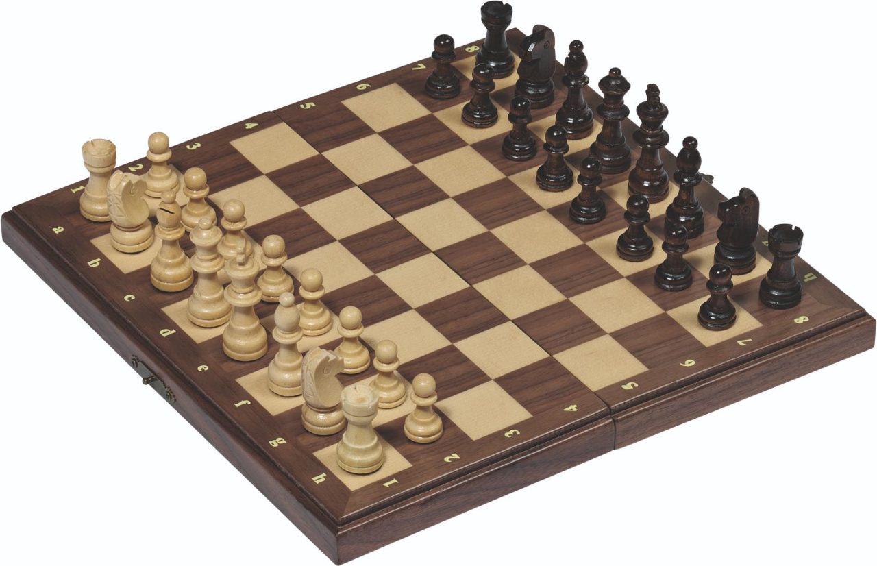 Magnetic chess set in a wooden hinged case 1
