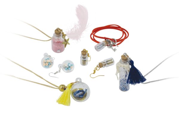 Be Teens - Jewellery Vials. Image showing jewellery that can be created with this toy.