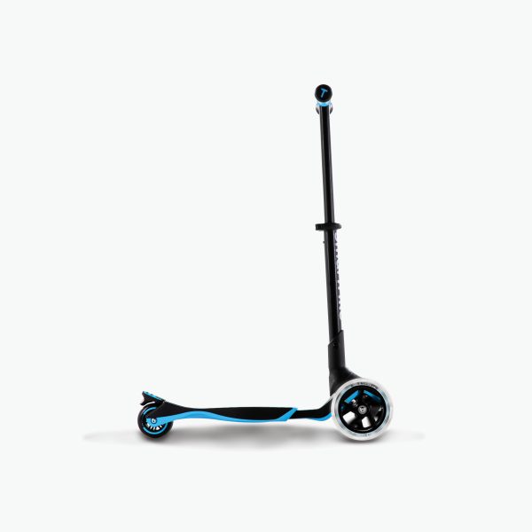 Xtend Scooter - Blue - side view