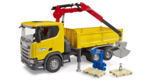 Scania Super 560R Construction truck with crane and 2 pallet